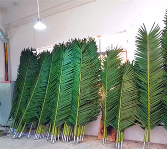 Foglia di albero di plastica artificiale di cocco per la decorazione del paesaggio
